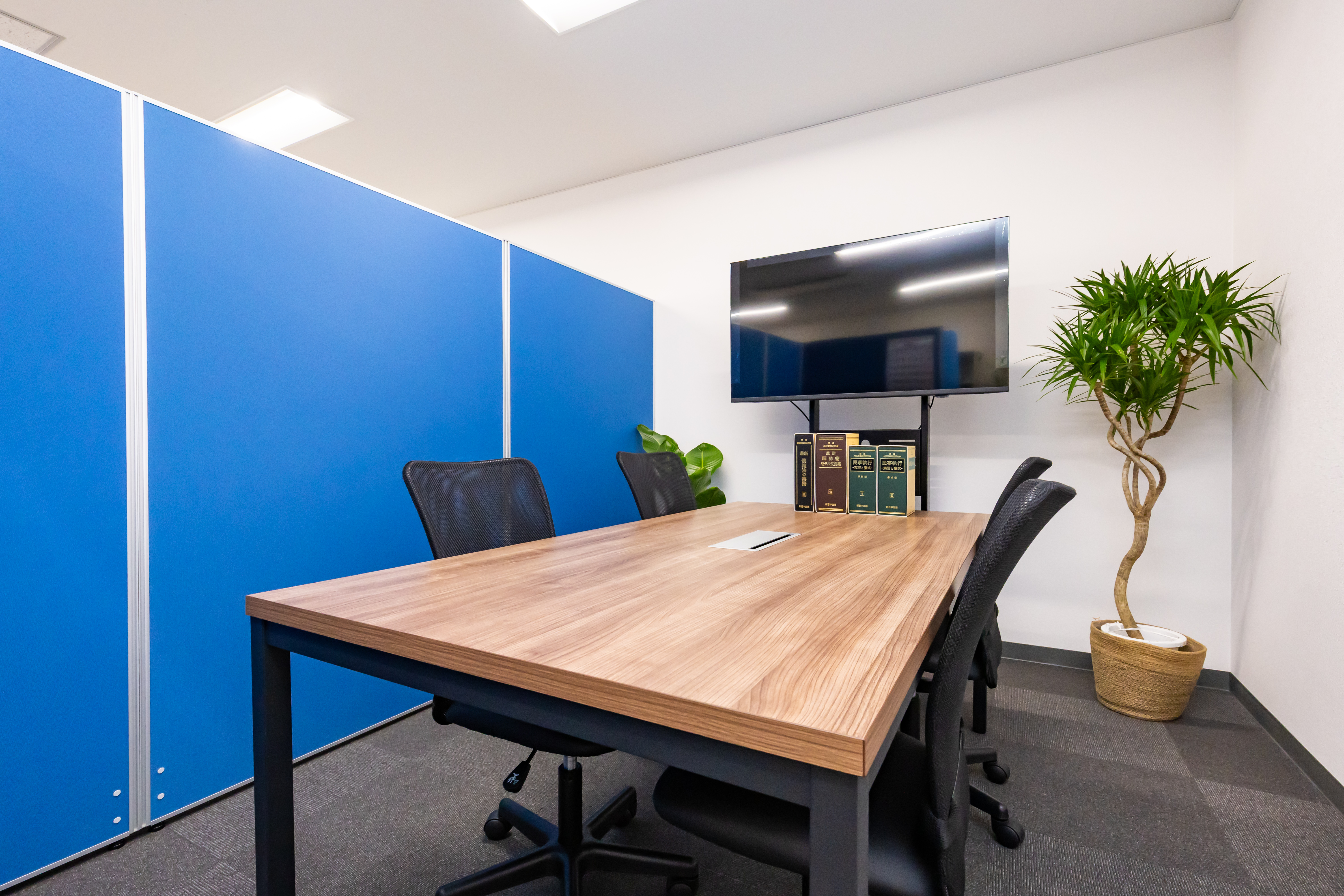 事務所外観・内観